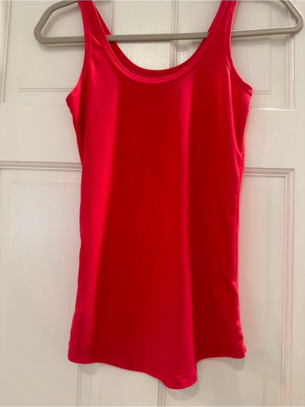 No Boundaries Red Scoop Neck Tank Top